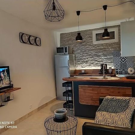 Duplex Avec Jardin, Proche Village Калензана Екстериор снимка